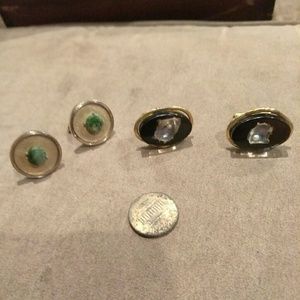 2 sets of cuff links